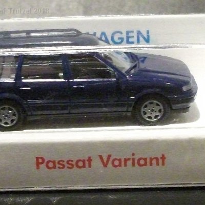 ww3-vw030c-vw-passat-variant-stahlblau-pc-box-009-dscf2417