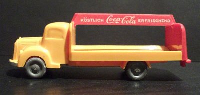 WW1-0560-01-B-MB-L-3500-Getraenkewagen-chromgelb-Coca-Cola-050080-DSCF1503
