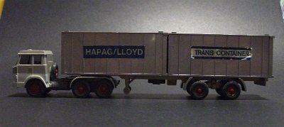 WW2-0521-05-A-Henschel-AluContainer-HAPAG-LLOYED-Trans-Container-019-DSCF1720