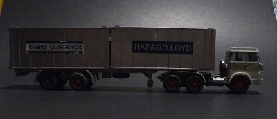 WW2-0521-05-A-Henschel-AluContainer-HAPAG-LLOYED-Trans-Container-019-DSCF1721