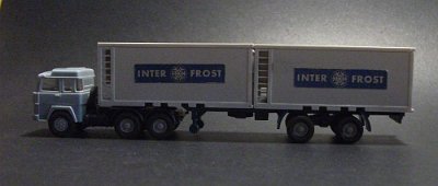 WW2-0522-01-A-Magirus-Interfrost-2x20ft-Container-023035-DSCF3469