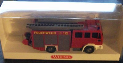 WW2-0611-03-Feuerwehr-FW-LF-16-Iveco-Magirus-012-DSCF0456-CPY00040005