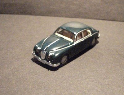 WW2-0813-01x-Jaguar-MK-II-blaugruenmetallic-DSCF3224