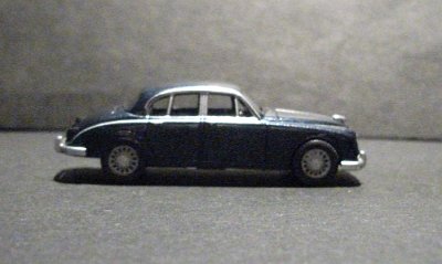 WW2-0813-0X-Jaguar-MK-II-blaumetallic-DSCF3212