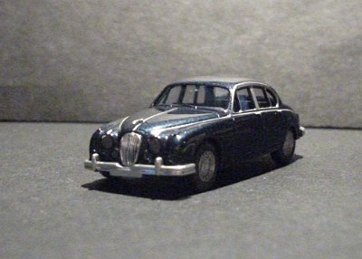 WW2-0813-0X-Jaguar-MK-II-blaumetallic-DSCF3214