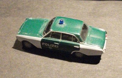WW2-0864-02-Ford-Taunus-17-M-Badewanne-Polizei-012-DSCF7274