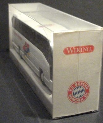 WW3-Bayern-Muenchen-Werbemodell-Mannschaftsbus-1994-O404-RHD-wieWW2-0714-05-DSCF0281