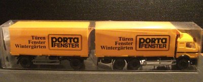WW3-PORTA-MB-2435-Sk-Wechselkoffer-Haengerzug-Porta-wie-573-075-DSCF1625