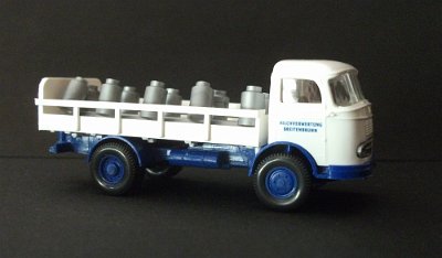 WW2-0xxx-xx-x-MB-LP-321-Milchkannenwagen-Breitenbrunn-DSCF9634